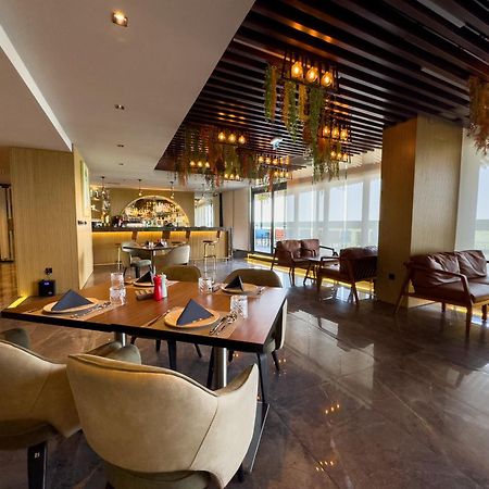 Millennium Place Mirdif Dubai Bagian luar foto